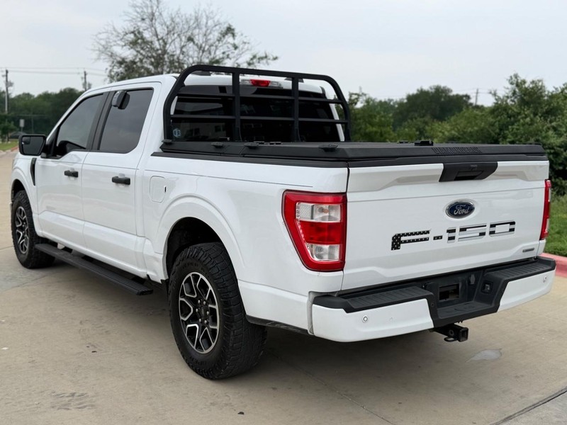 Ford F-150 Vehicle Full-screen Gallery Image 04