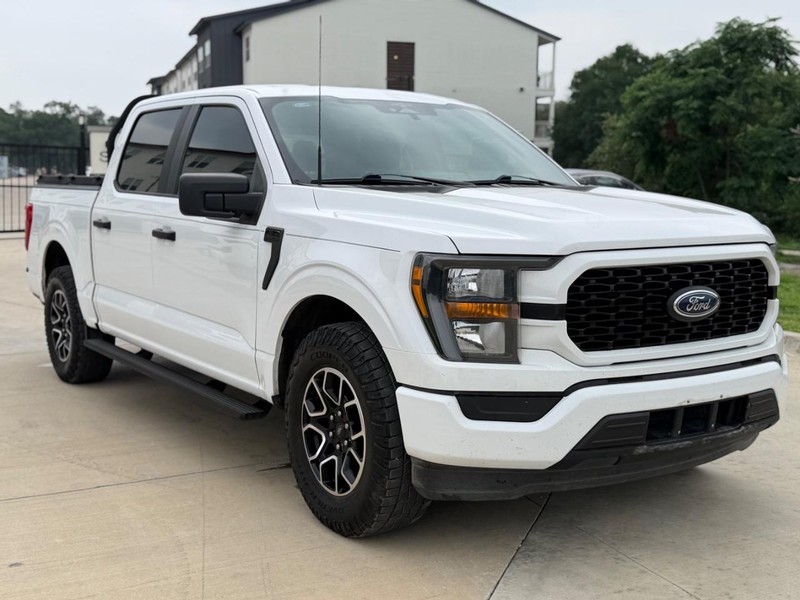 Ford F-150 Vehicle Full-screen Gallery Image 08
