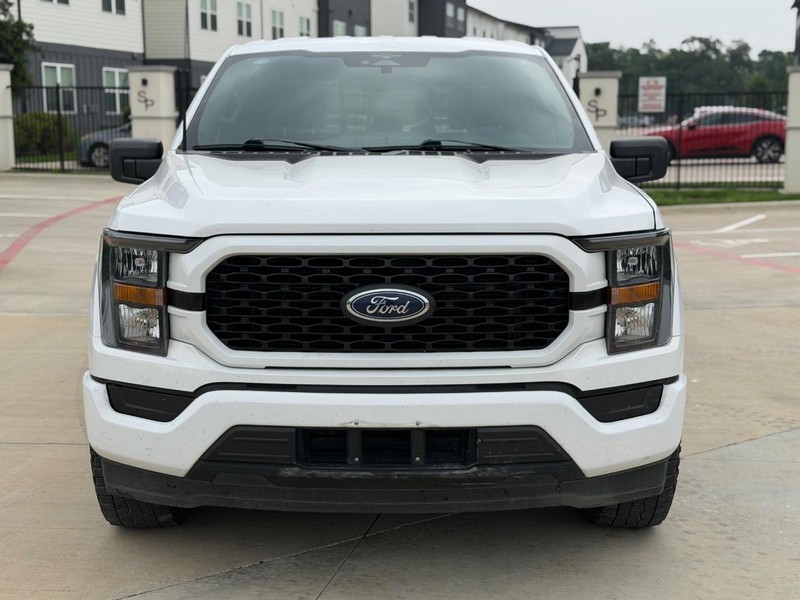 Ford F-150 Vehicle Full-screen Gallery Image 09