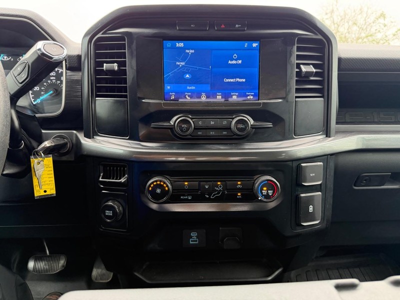 Ford F-150 Vehicle Full-screen Gallery Image 14