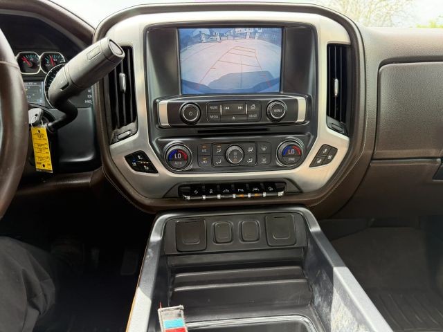 GMC Sierra 1500 Vehicle Full-screen Gallery Image 15