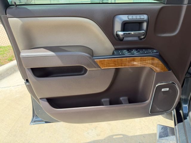 GMC Sierra 1500 Vehicle Full-screen Gallery Image 10