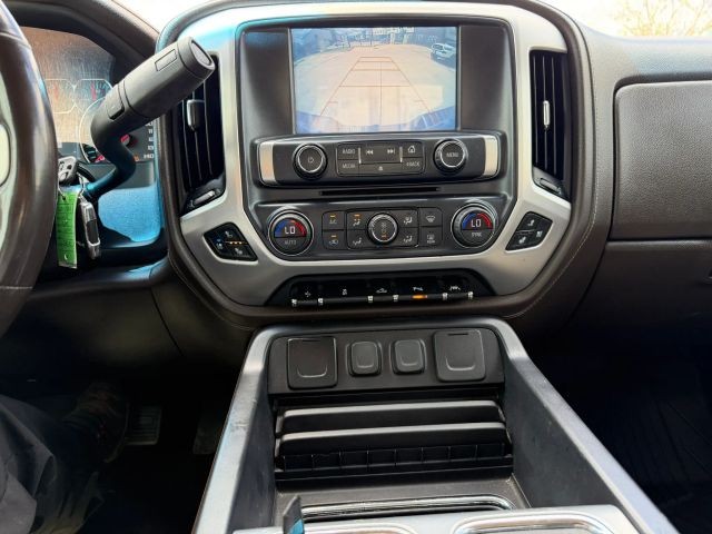GMC Sierra 1500 Vehicle Full-screen Gallery Image 15