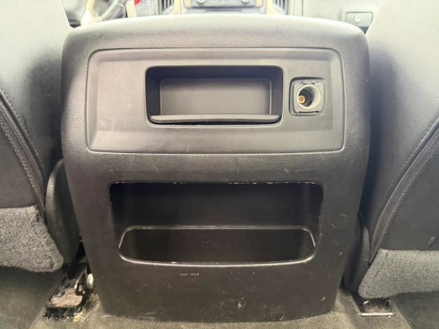 GMC Sierra 1500 Vehicle Full-screen Gallery Image 19