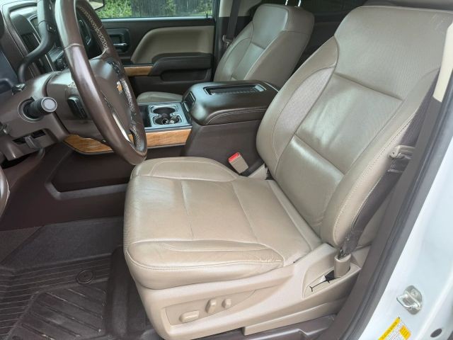 Chevrolet Silverado 1500 Vehicle Full-screen Gallery Image 12