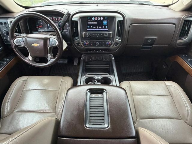Chevrolet Silverado 1500 Vehicle Full-screen Gallery Image 20