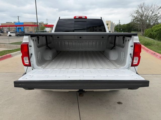 Chevrolet Silverado 1500 Vehicle Full-screen Gallery Image 21