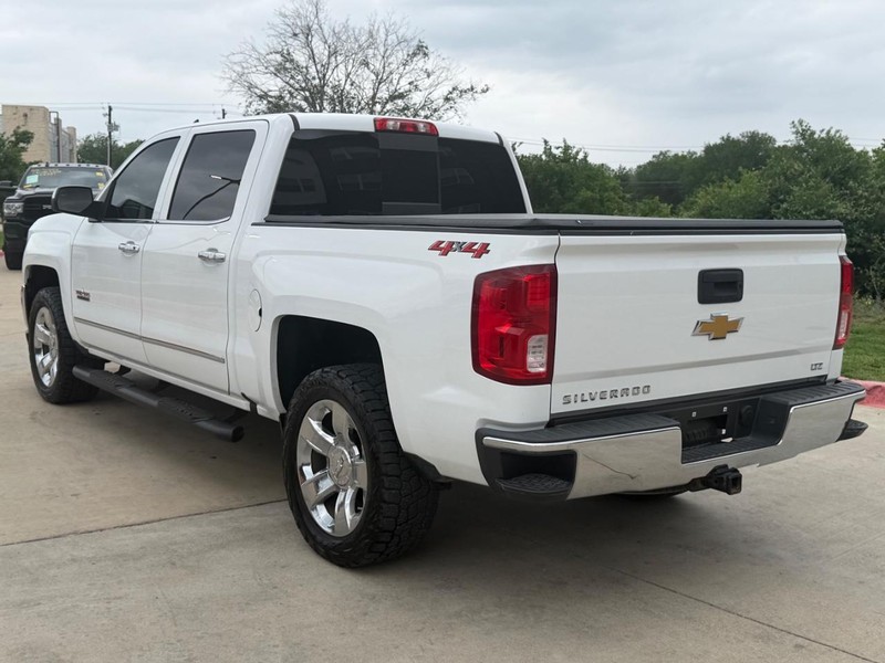 Chevrolet Silverado 1500 Vehicle Full-screen Gallery Image 04