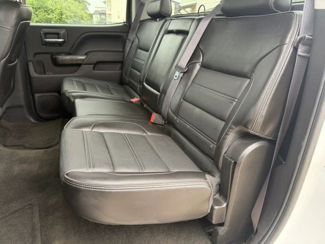 GMC Sierra 2500HD Vehicle Full-screen Gallery Image 19