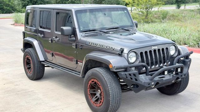 Jeep Wrangler Unlimited Vehicle Full-screen Gallery Image 05