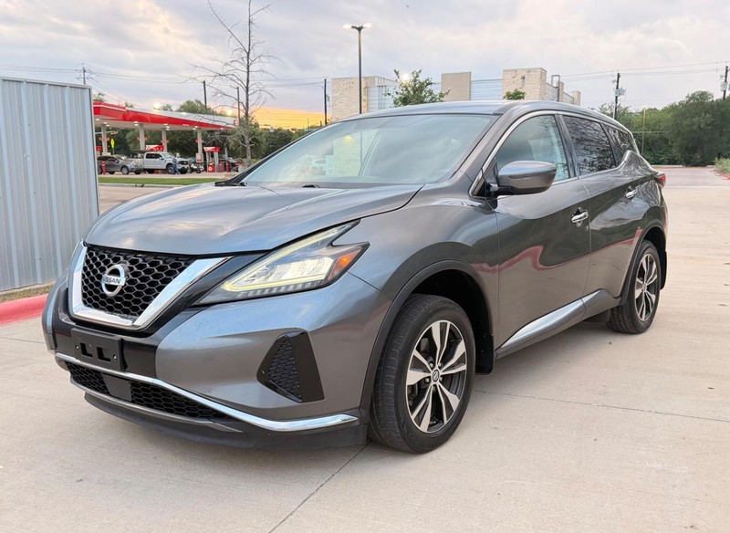 Nissan Murano Vehicle Full-screen Gallery Image 02