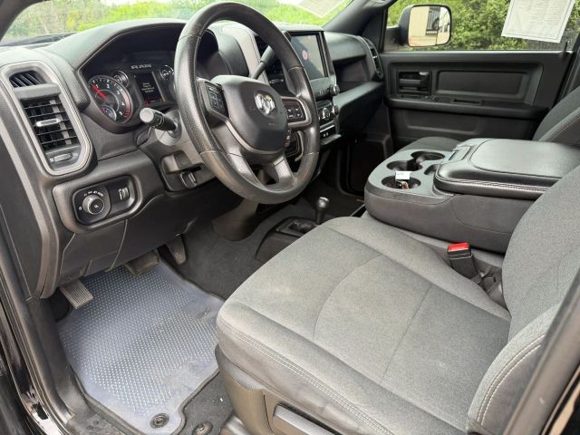Ram 3500 Vehicle Full-screen Gallery Image 11
