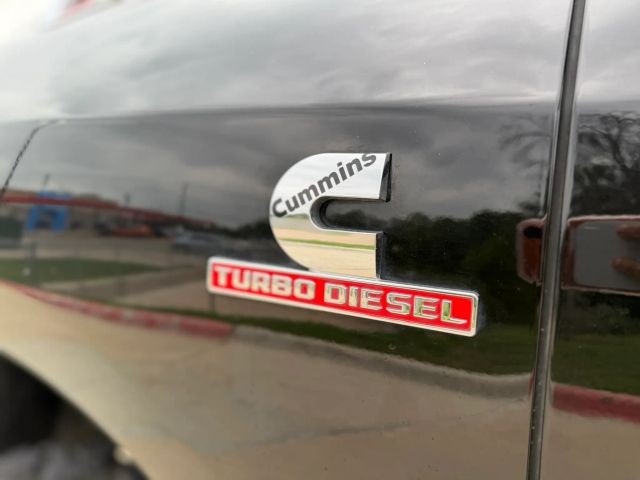 Ram 3500 Vehicle Full-screen Gallery Image 22