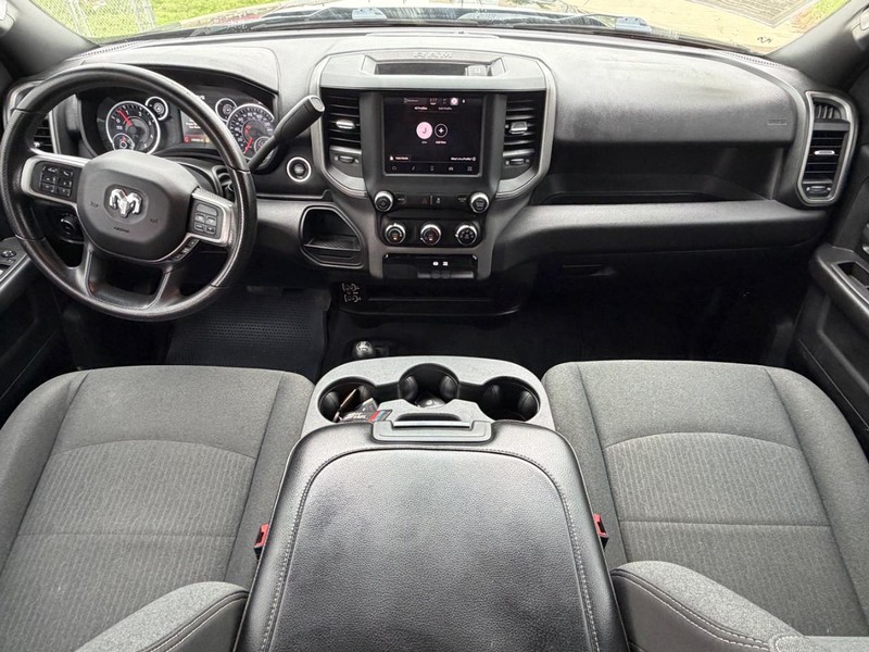 Ram 3500 Vehicle Full-screen Gallery Image 20