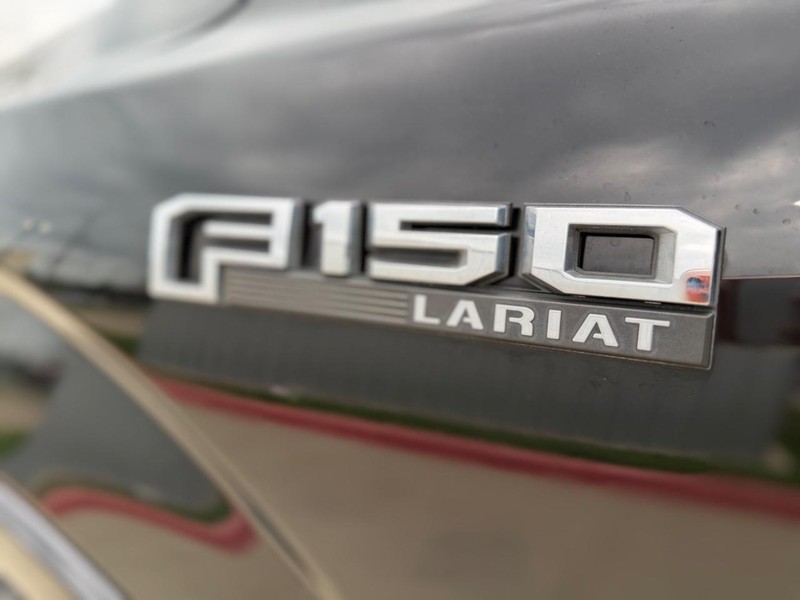 Ford F-150 Vehicle Full-screen Gallery Image 22