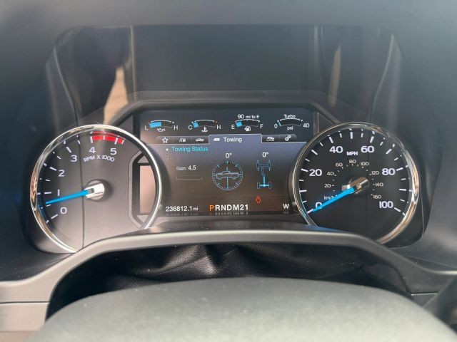 Ford Super Duty F-250 SRW Vehicle Full-screen Gallery Image 13