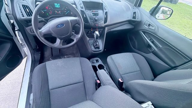 Ford Transit Connect Vehicle Full-screen Gallery Image 06