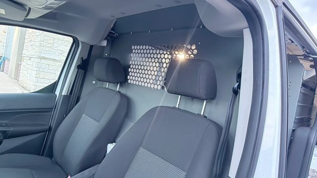 Ford Transit Connect Vehicle Full-screen Gallery Image 08