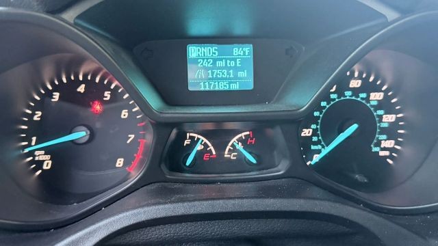 Ford Transit Connect Vehicle Full-screen Gallery Image 17