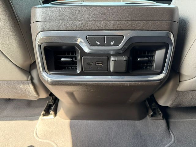 GMC Sierra 1500 Vehicle Full-screen Gallery Image 18