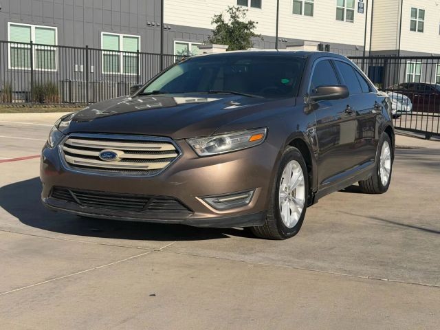 Ford Taurus Vehicle Full-screen Gallery Image 02