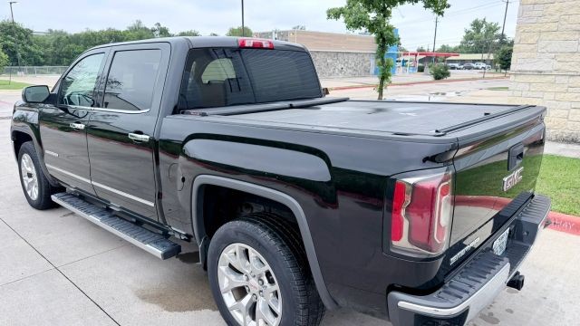 GMC Sierra 1500 Vehicle Full-screen Gallery Image 04