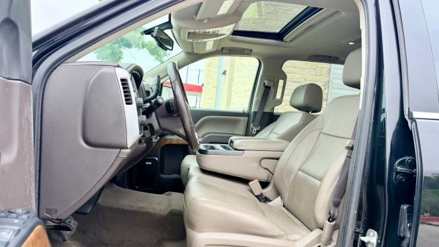 GMC Sierra 1500 Vehicle Full-screen Gallery Image 05