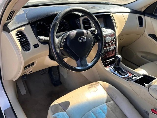 INFINITI QX50 Vehicle Full-screen Gallery Image 08