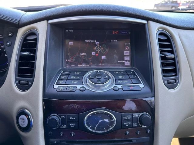 INFINITI QX50 Vehicle Full-screen Gallery Image 11