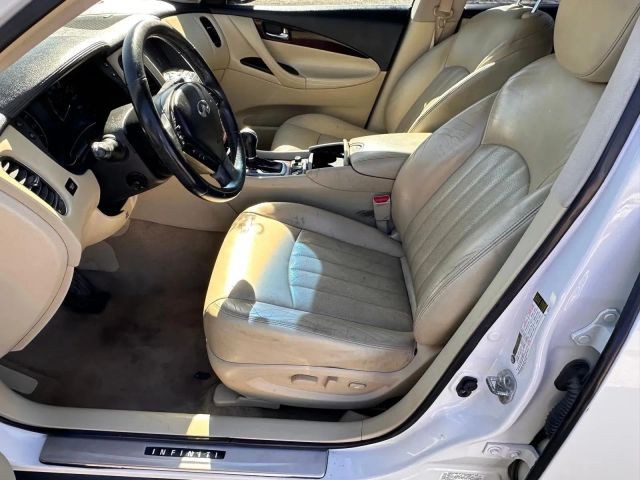 INFINITI QX50 Vehicle Full-screen Gallery Image 13