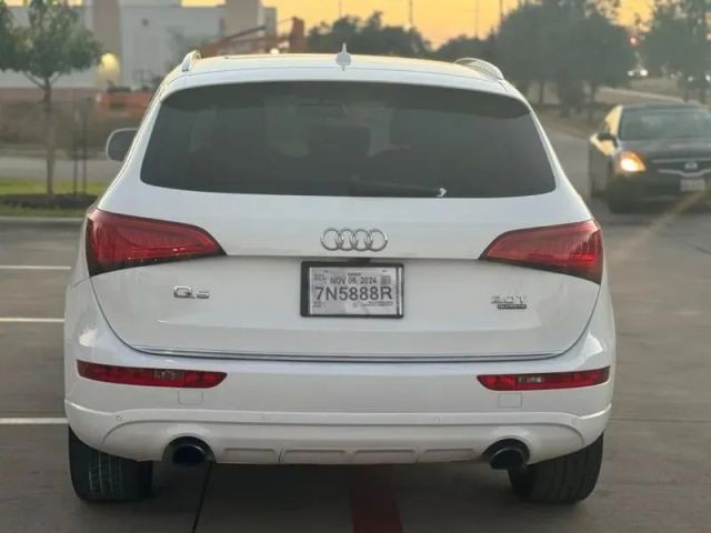 Audi Q5 Vehicle Full-screen Gallery Image 06