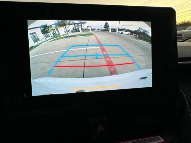 Audi Q5 Vehicle Full-screen Gallery Image 19