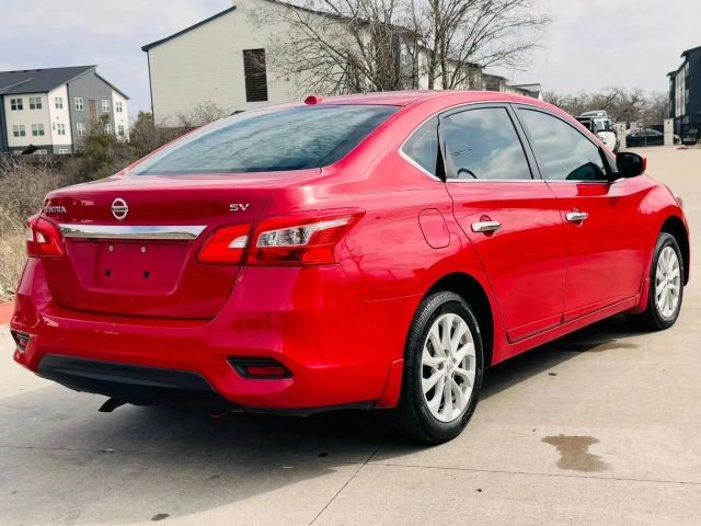 Nissan Sentra Vehicle Full-screen Gallery Image 04