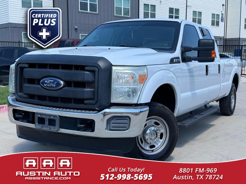 Ford Super Duty F-250 SRW Vehicle Full-screen Gallery Image 01