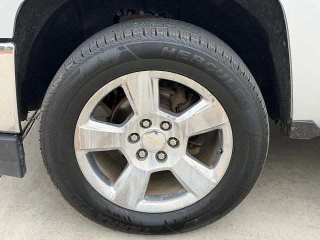 Chevrolet Silverado 1500 Vehicle Full-screen Gallery Image 21