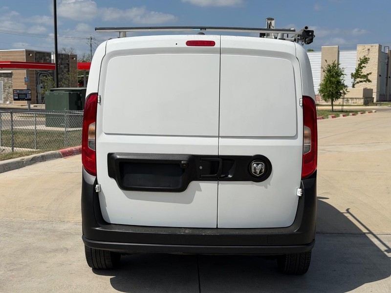 Ram ProMaster City Cargo Van Vehicle Full-screen Gallery Image 05