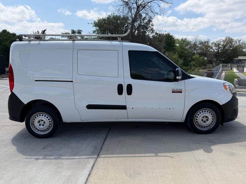 Ram ProMaster City Cargo Van Vehicle Full-screen Gallery Image 07
