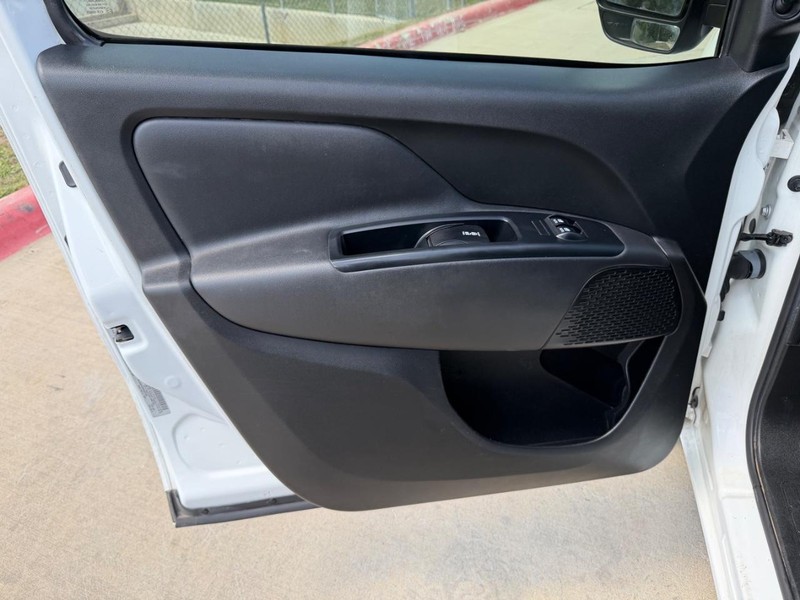 Ram ProMaster City Cargo Van Vehicle Full-screen Gallery Image 10