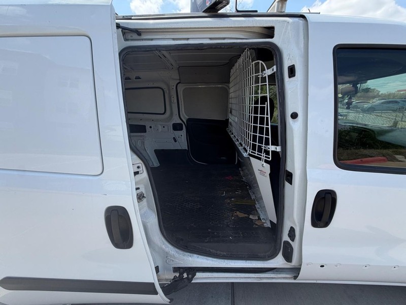 Ram ProMaster City Cargo Van Vehicle Full-screen Gallery Image 16