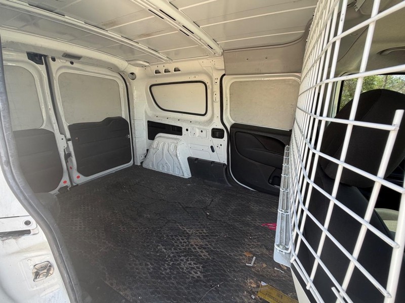 Ram ProMaster City Cargo Van Vehicle Full-screen Gallery Image 17