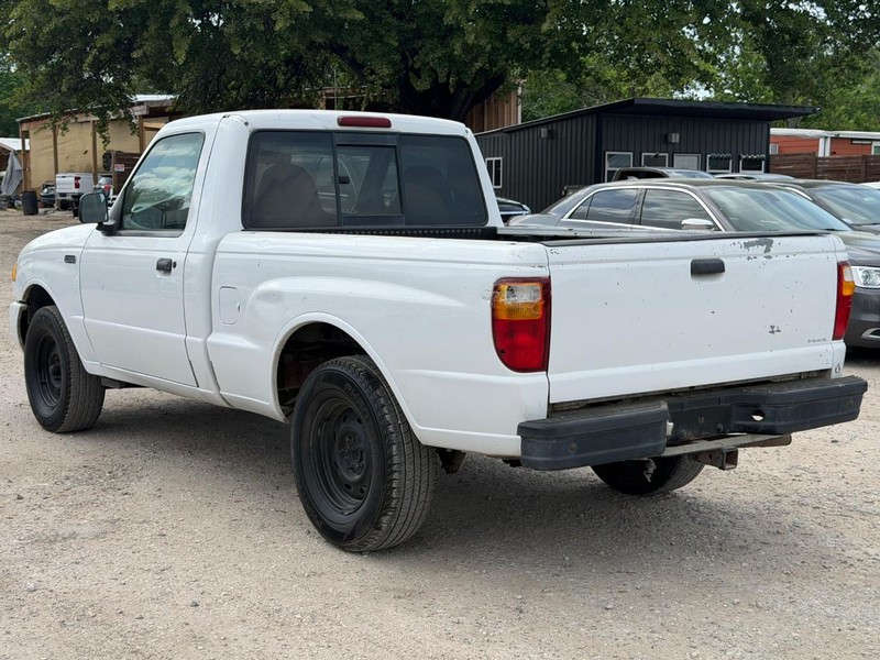 Mazda B-Series 2WD Truck Vehicle Full-screen Gallery Image 04