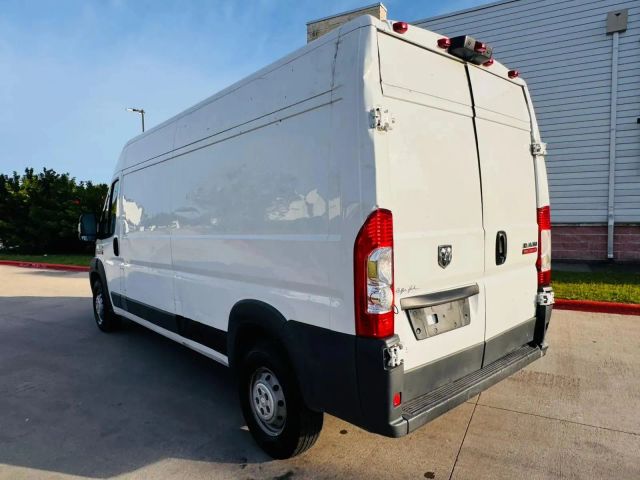 Ram ProMaster Cargo Van Vehicle Full-screen Gallery Image 04