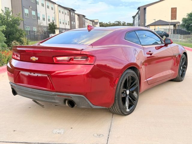 Chevrolet Camaro Vehicle Full-screen Gallery Image 06