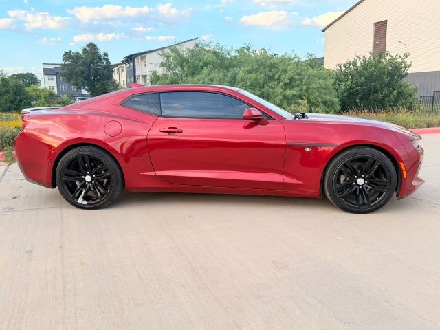Chevrolet Camaro Vehicle Full-screen Gallery Image 07