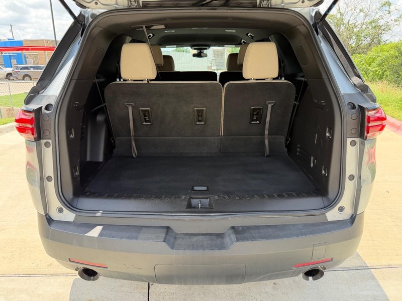 Chevrolet Traverse Vehicle Full-screen Gallery Image 22