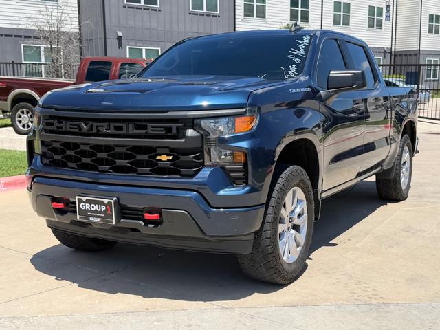 Chevrolet Silverado Vehicle Full-screen Gallery Image 02
