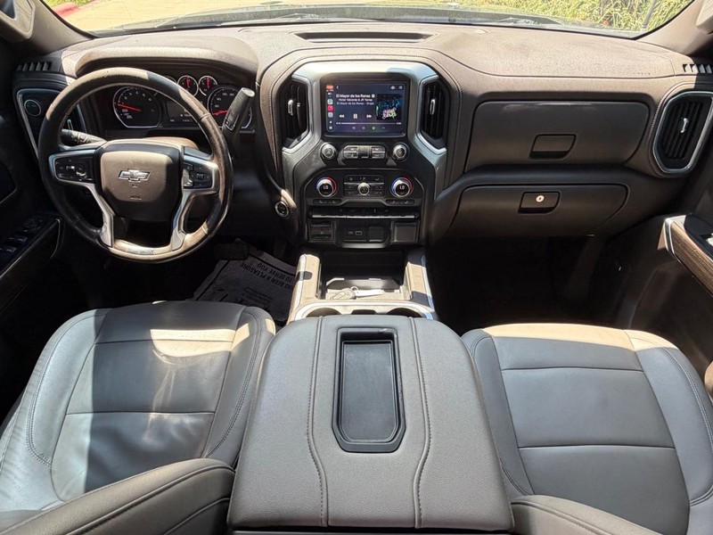 Chevrolet Silverado 1500 Vehicle Full-screen Gallery Image 20