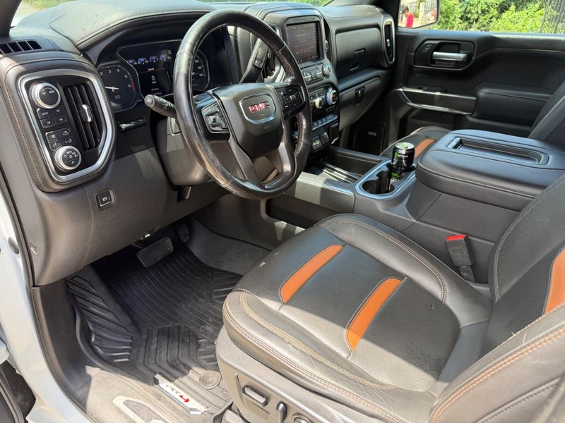 GMC Sierra 1500 Vehicle Full-screen Gallery Image 10