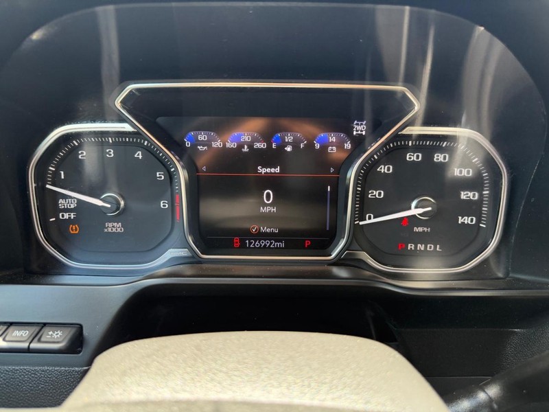 GMC Sierra 1500 Vehicle Full-screen Gallery Image 12