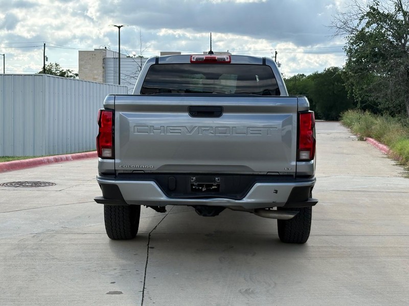 Chevrolet Colorado Vehicle Full-screen Gallery Image 05